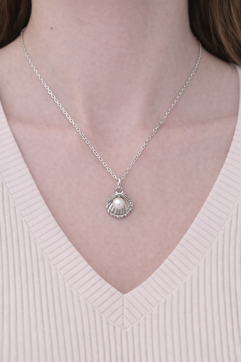 Stainless Steel Silver Oyster Necklace for Women