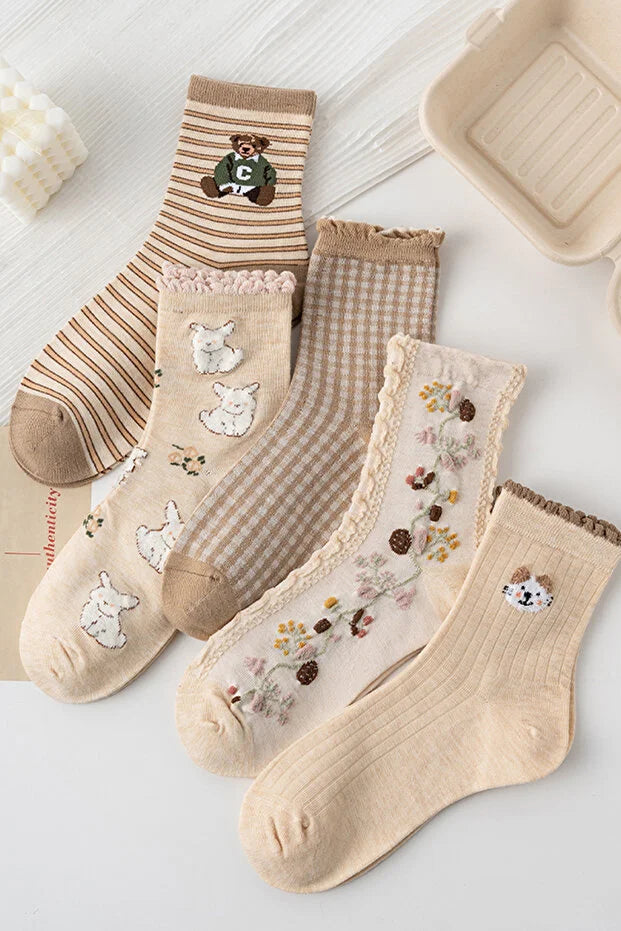 5 Pair Patterned Women Socks Comfortable Soft Daily Wear