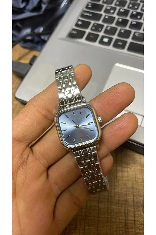 Retro Minimal Square Dial Women’s Watch