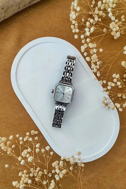 Retro Minimal Square Dial Women’s Wrist Watch