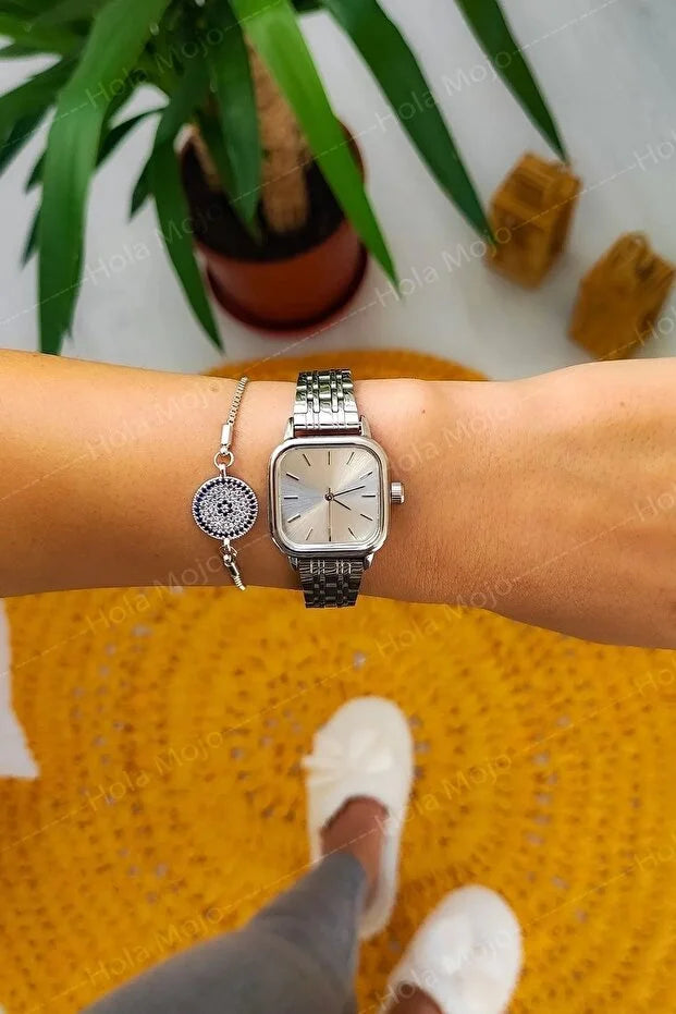 Retro Minimal Square Dial Women’s Wrist Watch