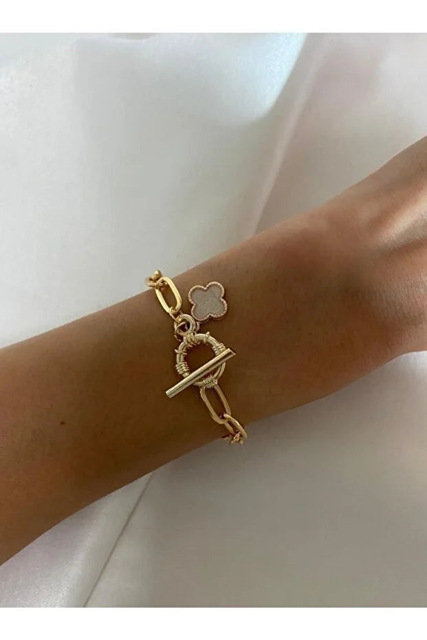 Mother of Pearl Clover Bracelet Layered Elegant Minimal Minimalist Fashion Jewelry Gift for Her