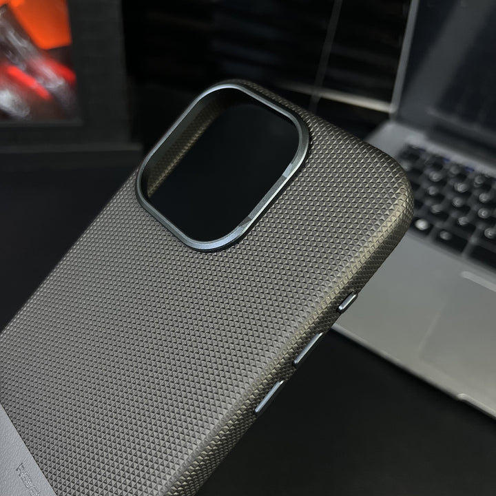 iPhone-telefonfodral med drakskale-textur och värmeavledningsfunktioner