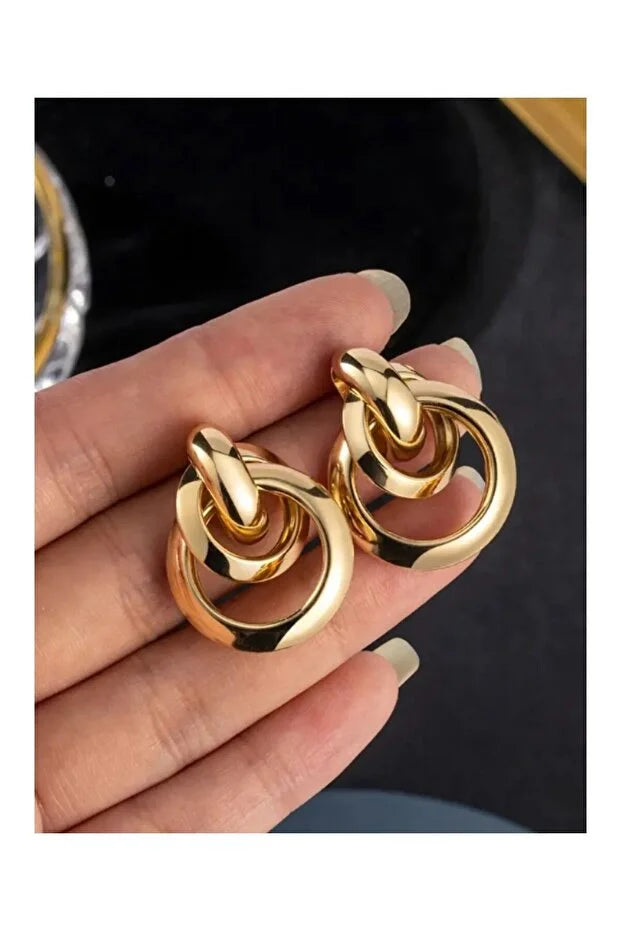 Trendy Luxury Gold Interlocking Circle Earrings for Women Modern Chic Jewelry