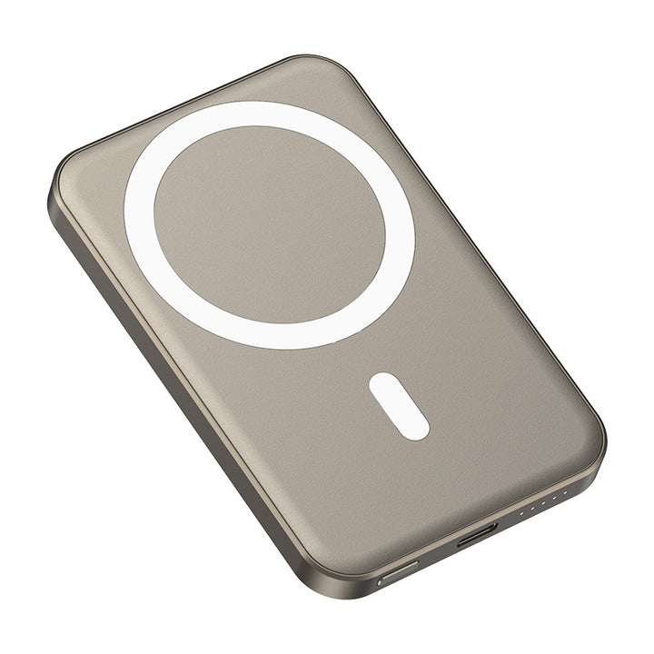 C17 Guld Powerbank med magnetisk trådlös snabbladdning och kompakt skal